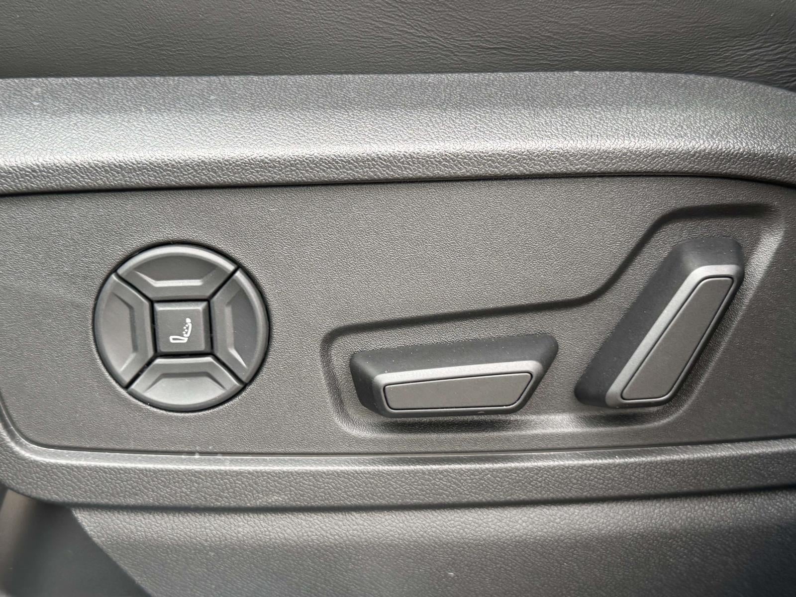 2026 Audi SQ5 Premium Plus