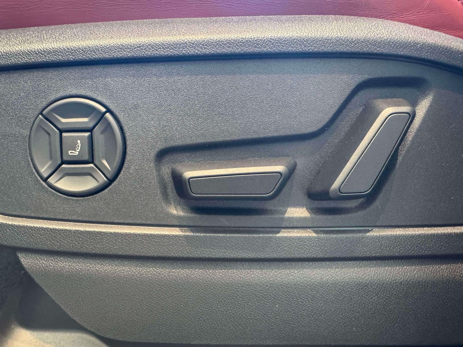 2025 Audi SQ5 3.0T Premium Plus