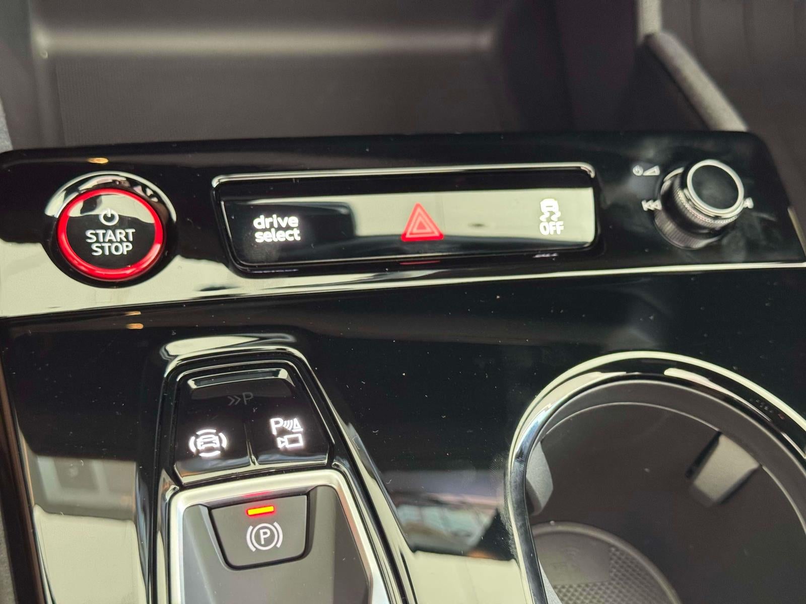 2027 Audi SQ6 e-tron Premium Plus