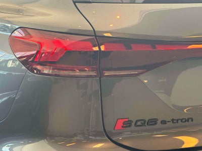 2027 Audi SQ6 e-tron Premium Plus