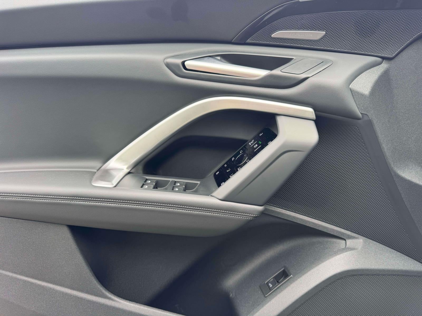 2025 Audi Q5 2.0T Premium Plus