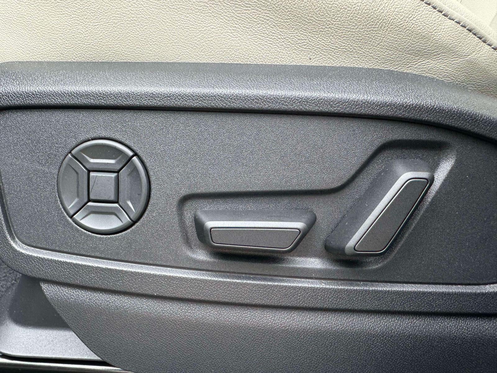 2025 Audi Q5 2.0T Premium Plus