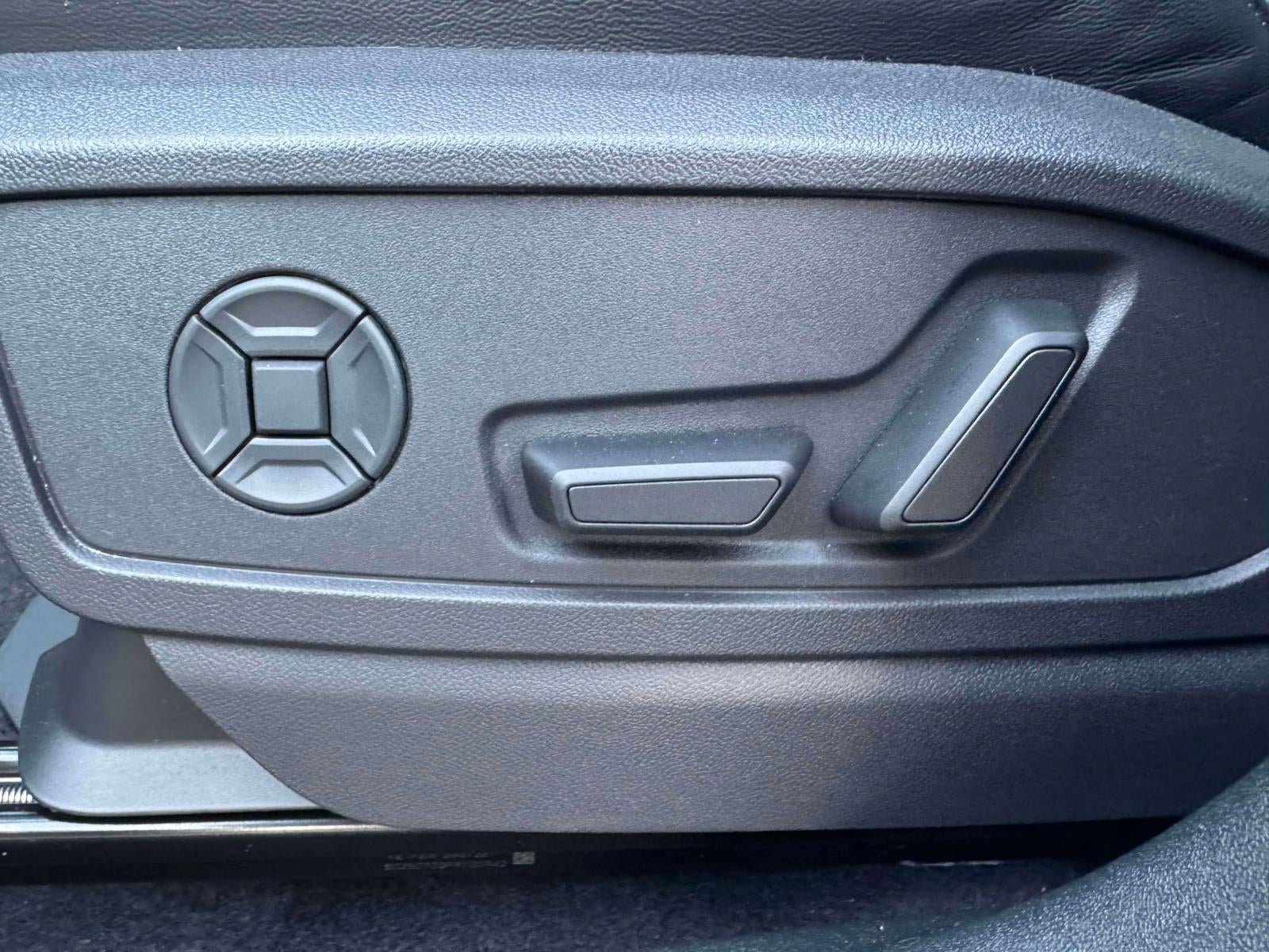 2025 Audi Q5 2.0T Premium Plus