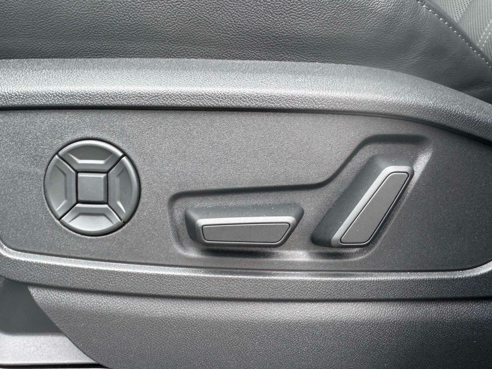 2025 Audi Q5 2.0T Premium Plus