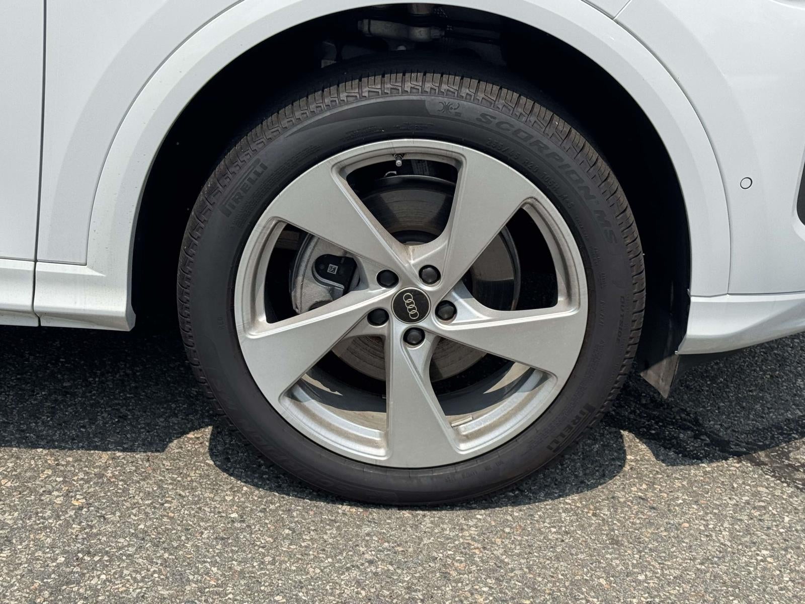 2025 Audi Q5 Premium Plus 2.0 TFSI quattro