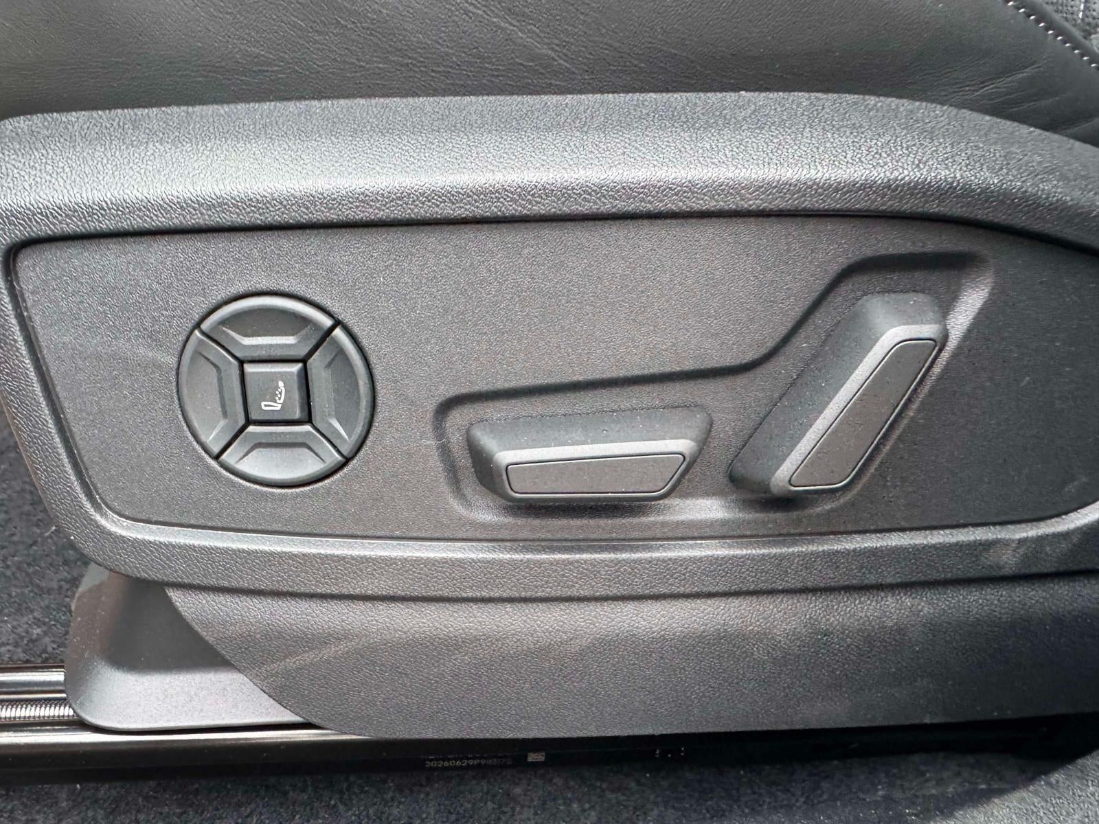 2026 Audi SQ5 Prestige