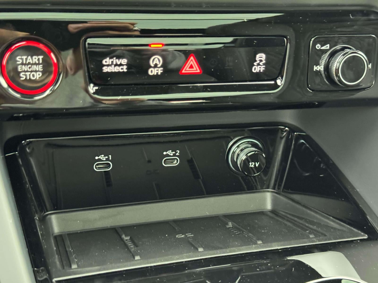 2026 Audi SQ5 Prestige
