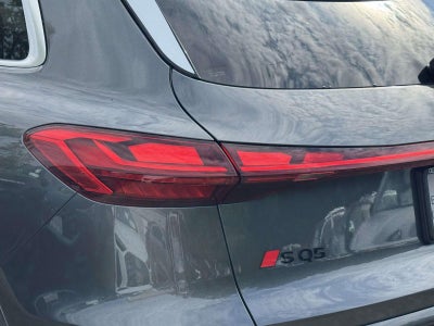 2026 Audi SQ5 Prestige