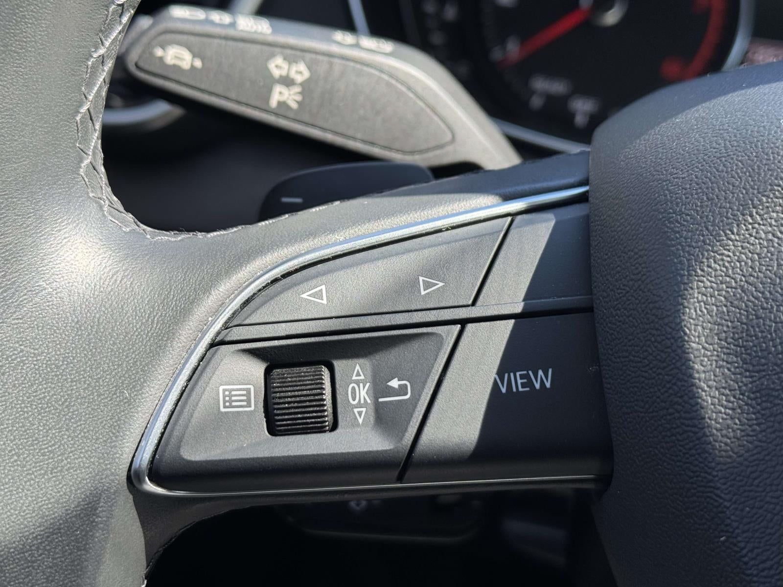 2023 Audi Q5 Premium 40 TFSI quattro