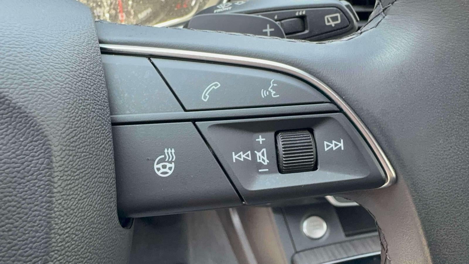 2023 Audi Q5 40 Premium