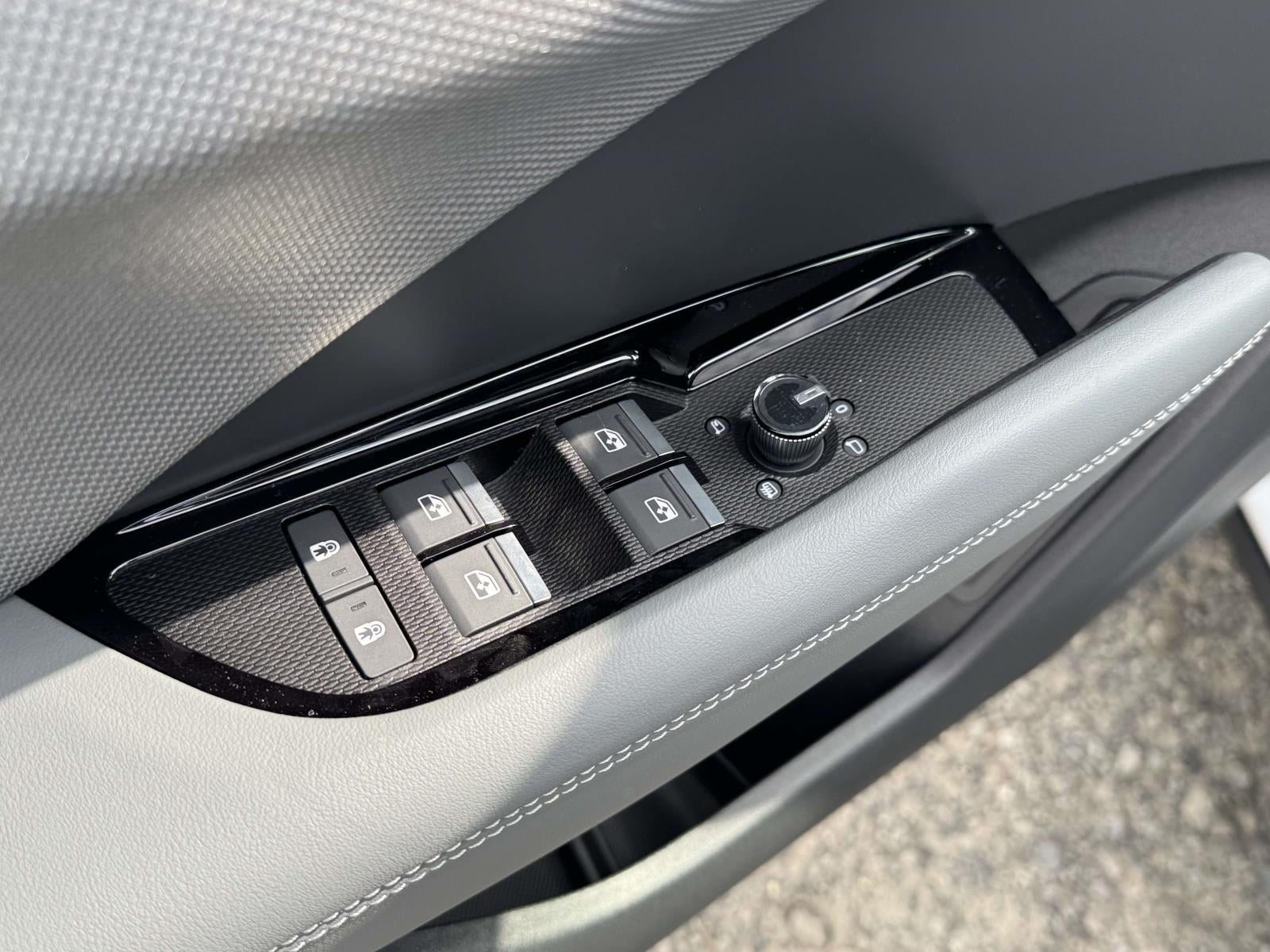 2026 Audi Q3 S line