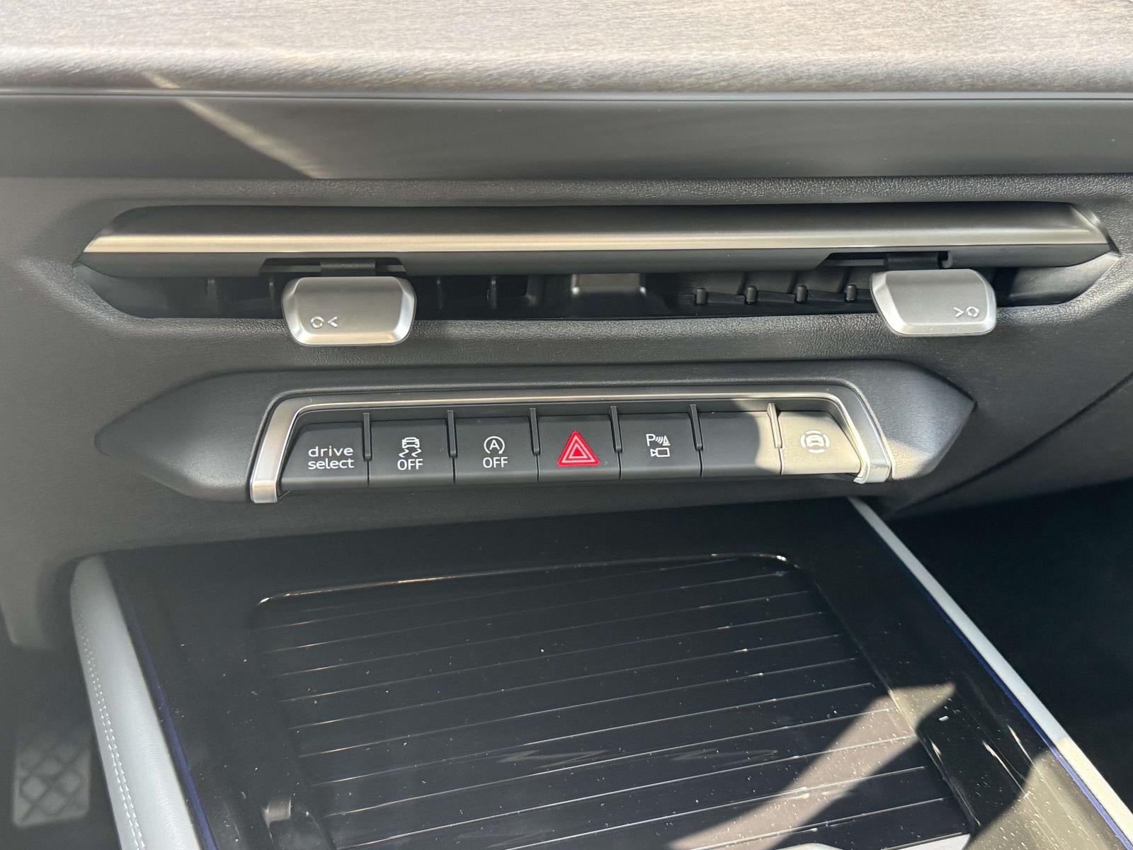 2026 Audi Q3 S line