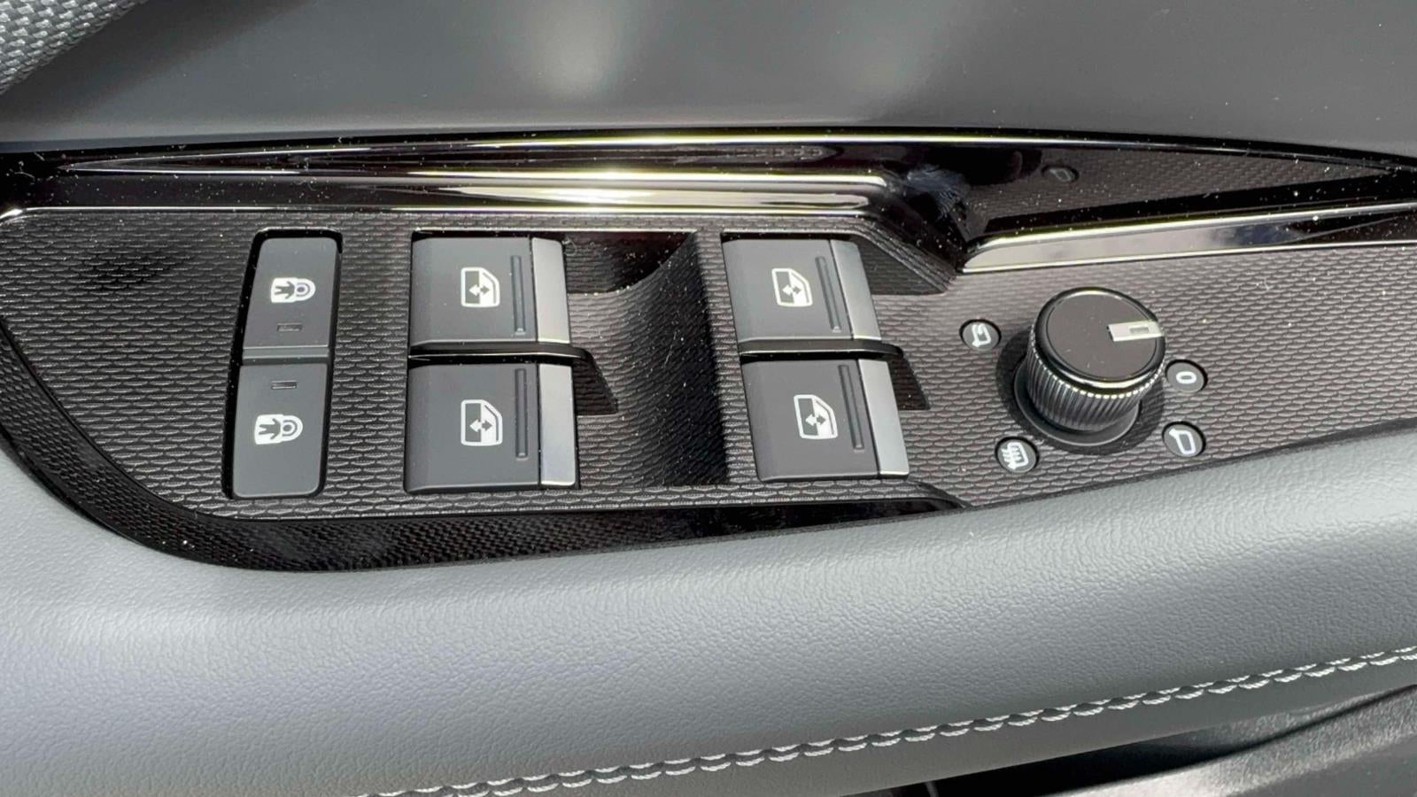 2026 Audi Q3 S line
