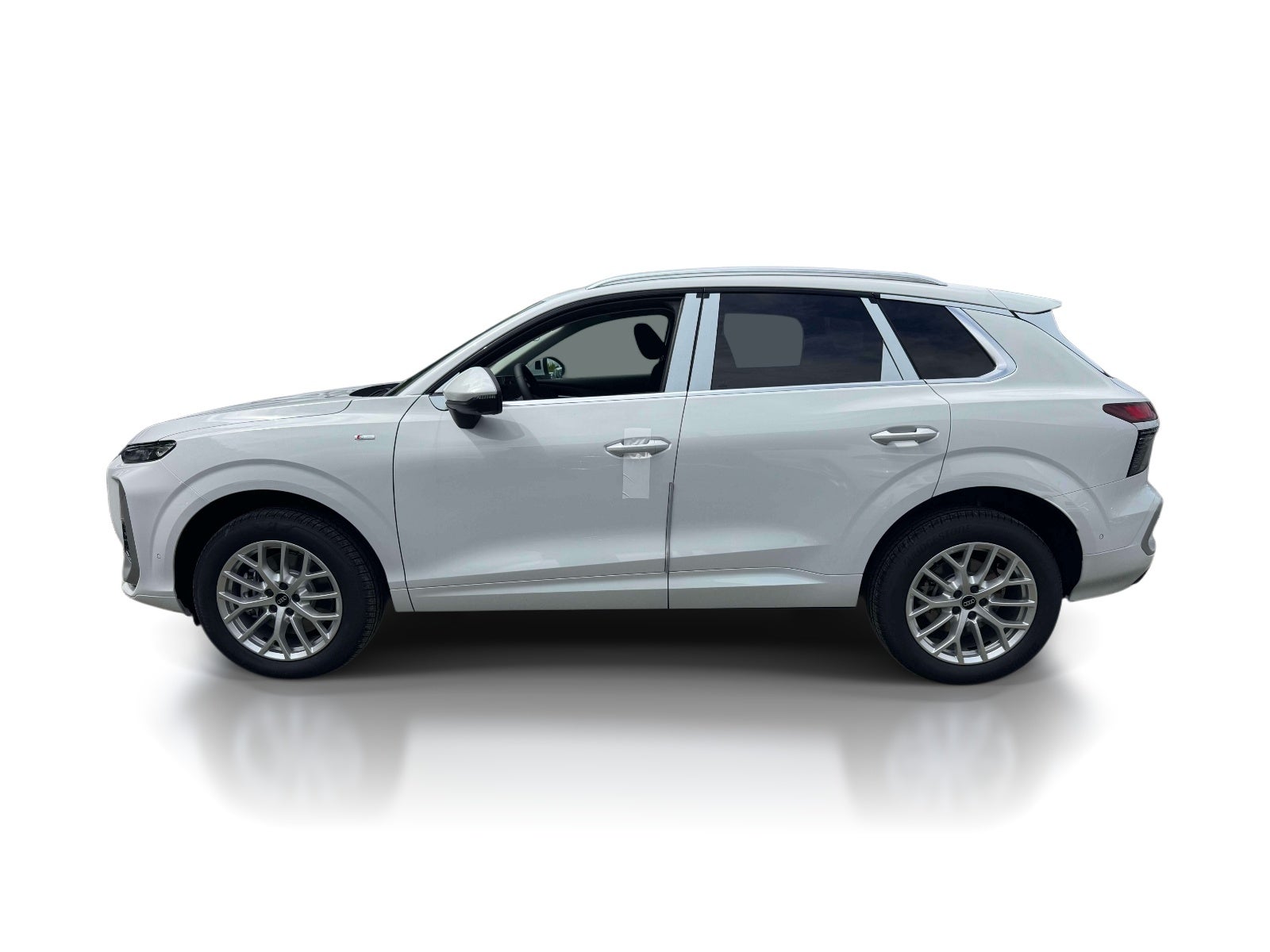 2026 Audi Q3 S line
