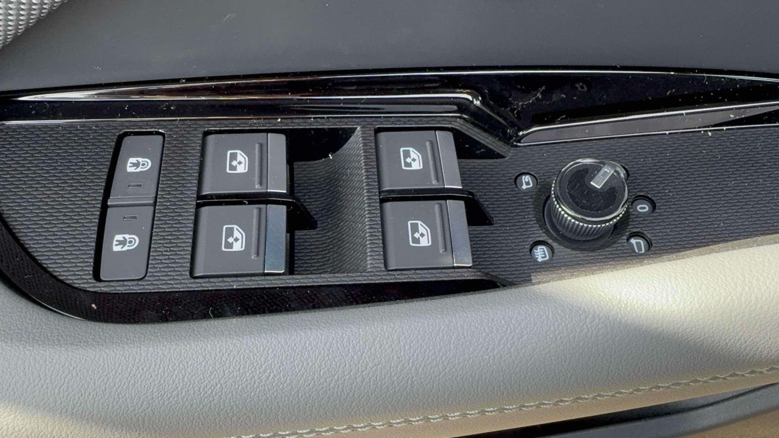 2026 Audi Q3 S line