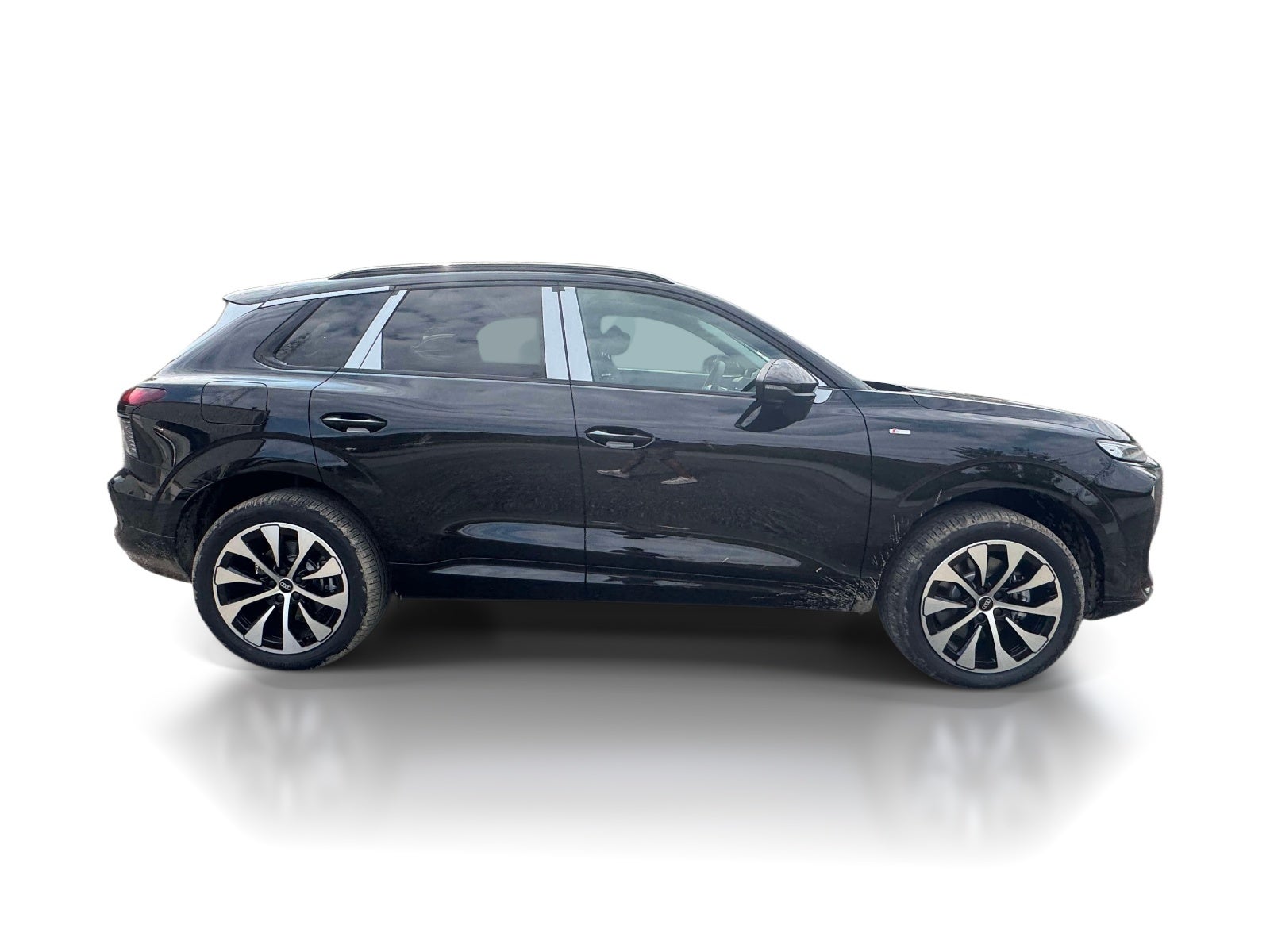 2026 Audi Q3 S line