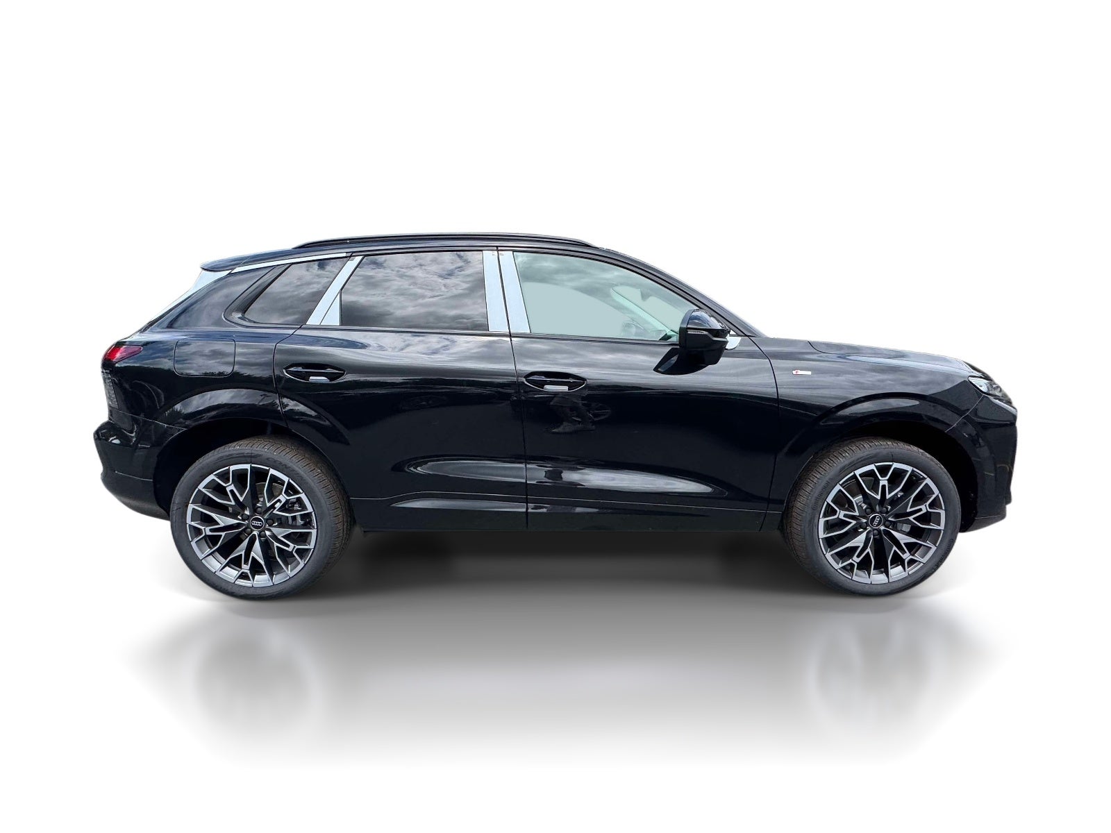 2026 Audi Q3 S line