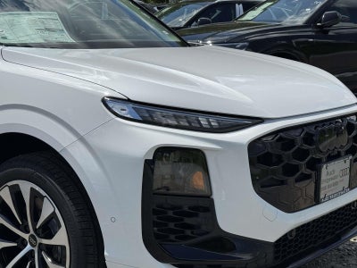 2026 Audi Q3 S line