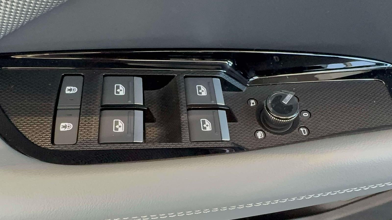 2026 Audi Q3 S line