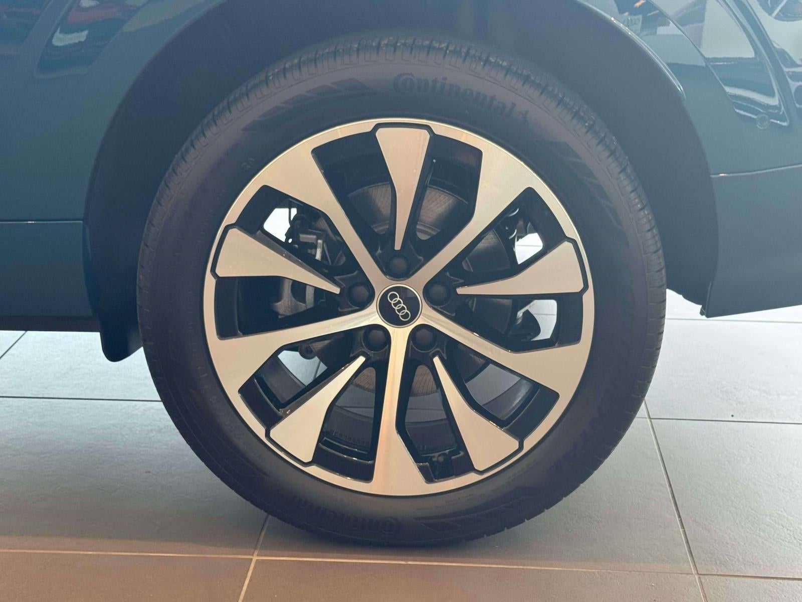 2026 Audi Q3 S line