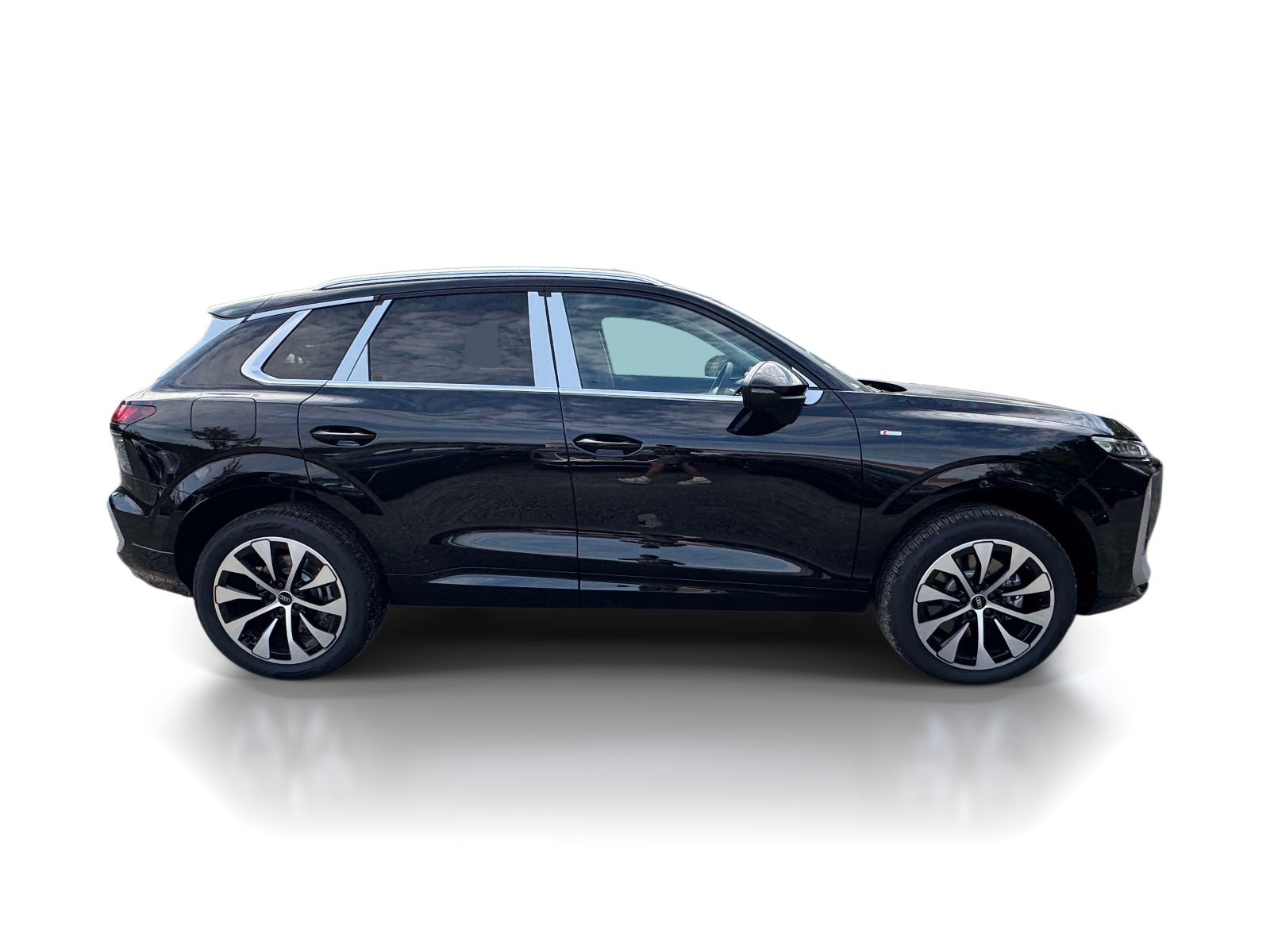 2026 Audi Q3 S line