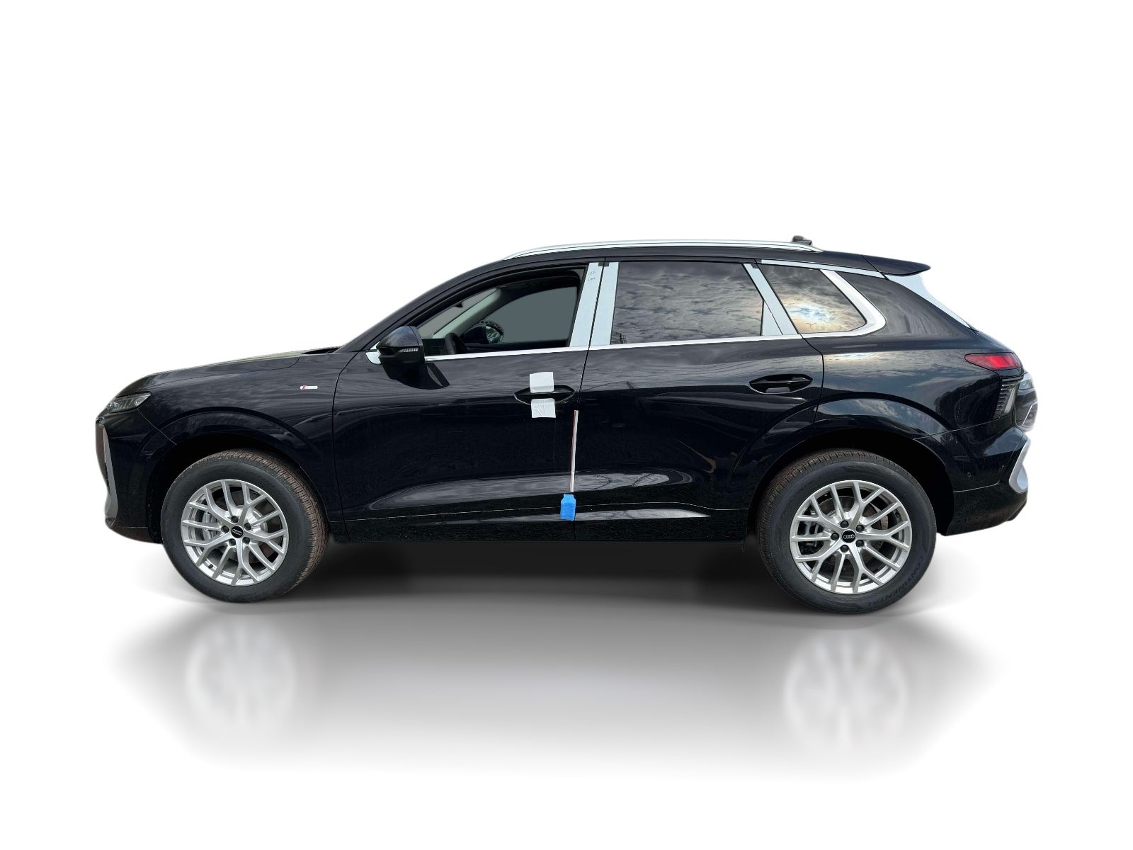 2026 Audi Q3 S line