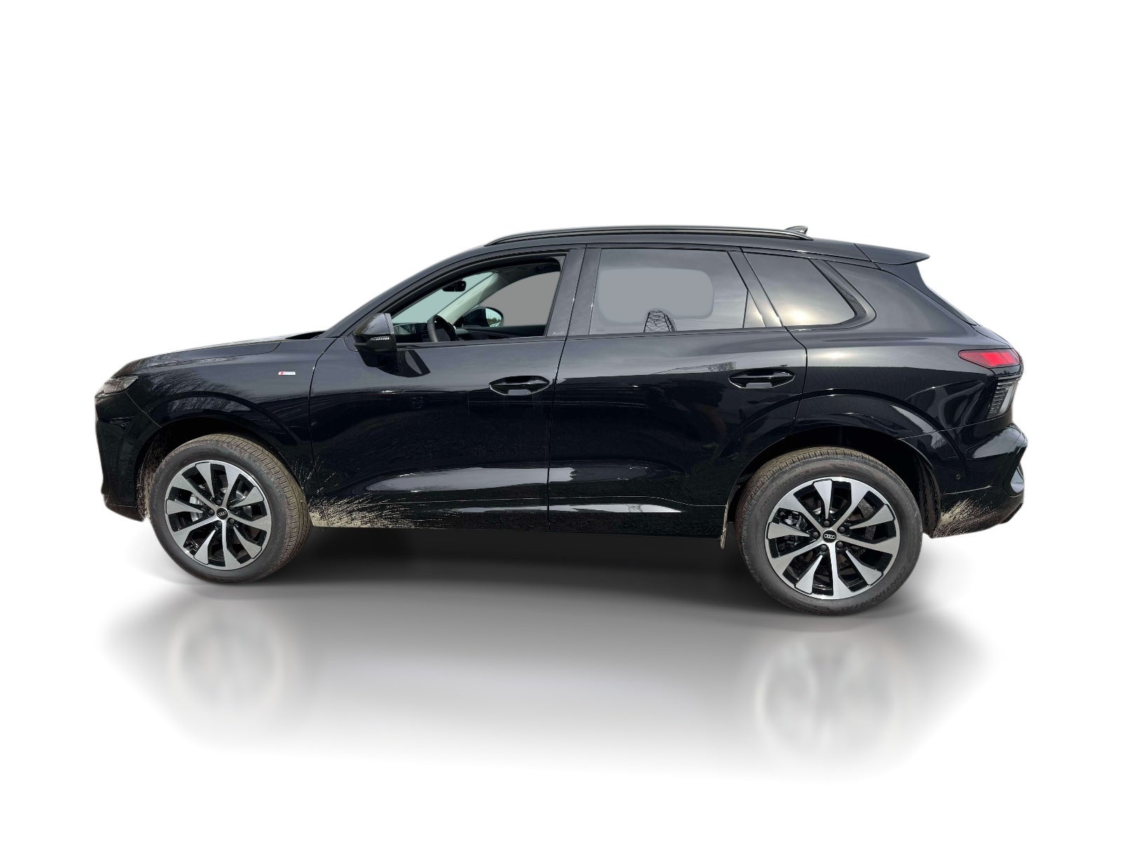 2026 Audi Q3 S line