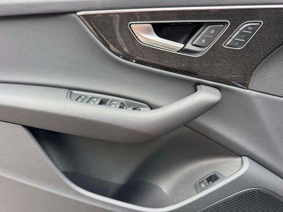 2026 Audi Q7 45 Premium