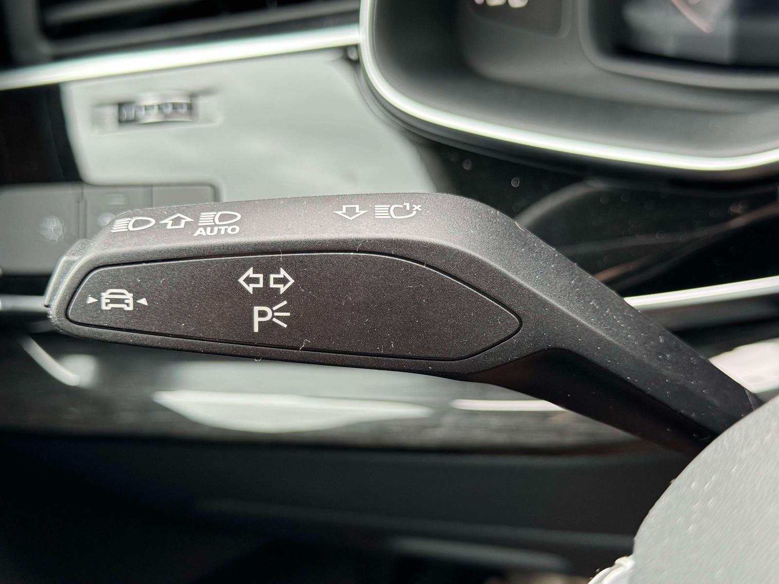2026 Audi Q7 45 Premium