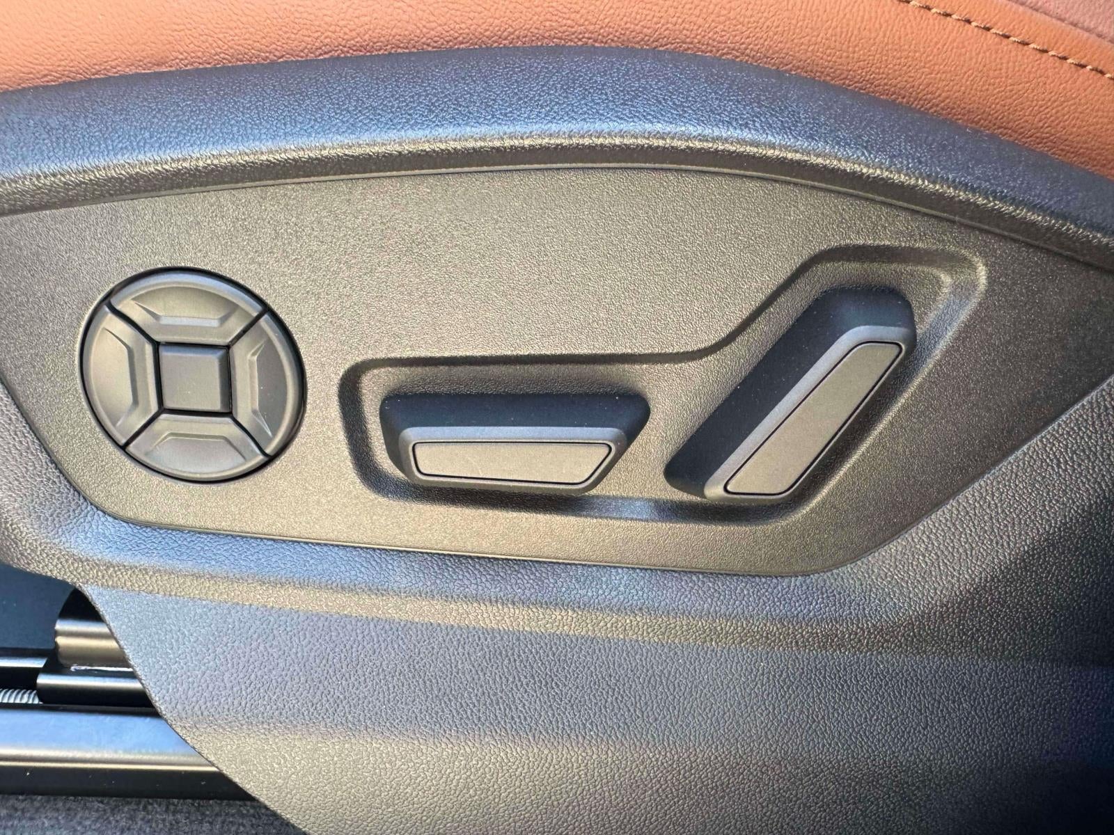 2025 Audi Q8 55 Premium