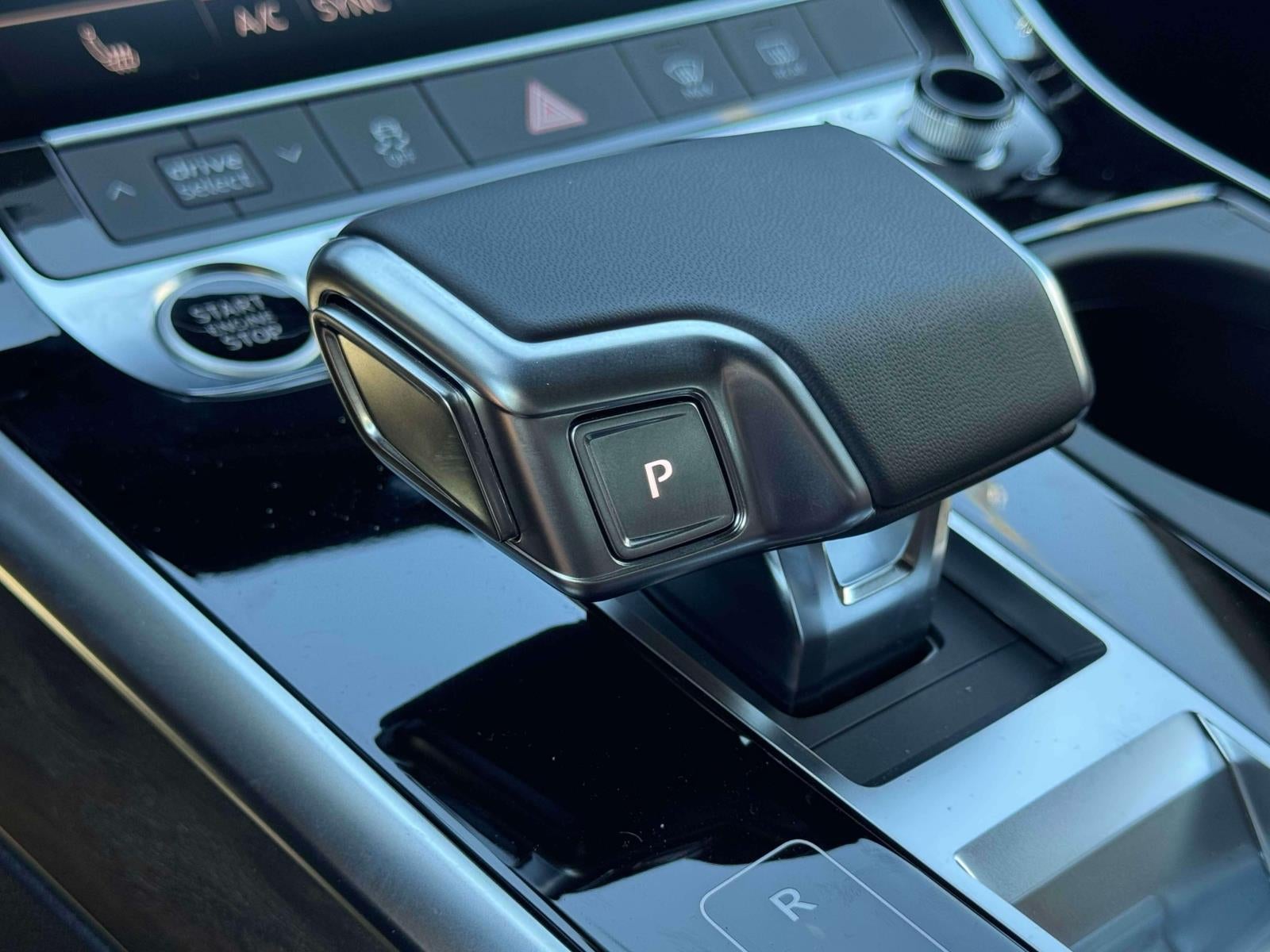 2025 Audi Q8 55 Premium