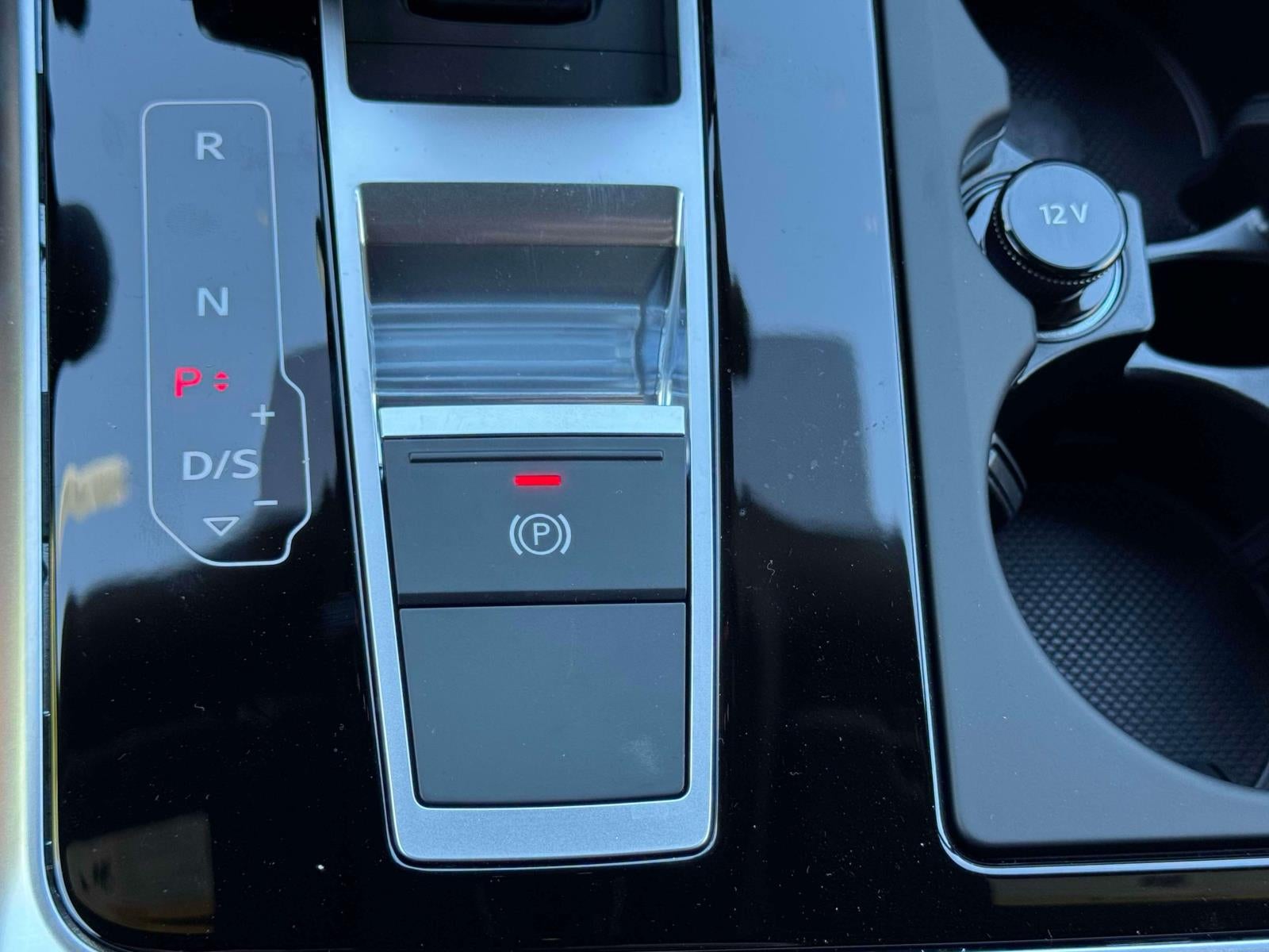 2025 Audi Q8 55 Premium