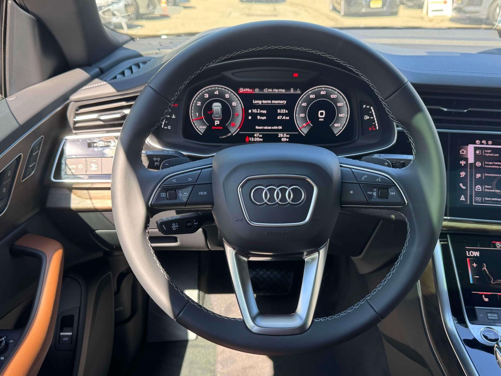 2025 Audi Q8 55 Premium