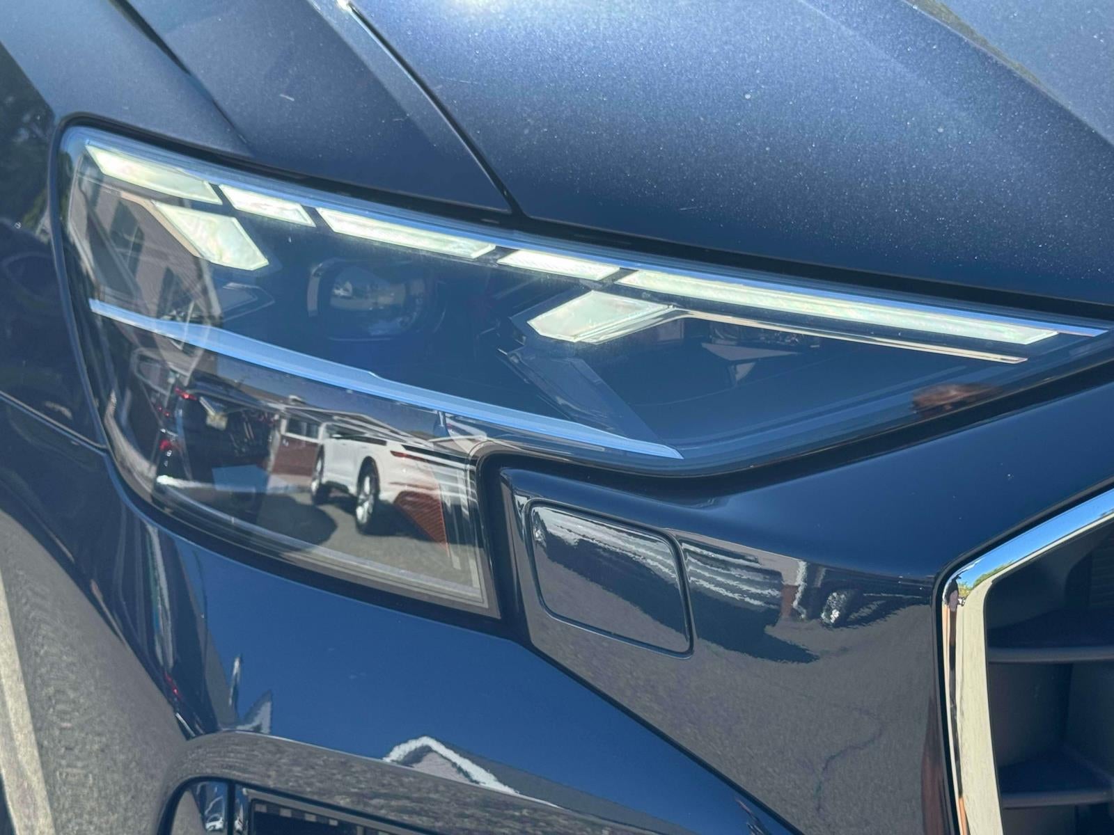 2025 Audi Q8 55 Premium