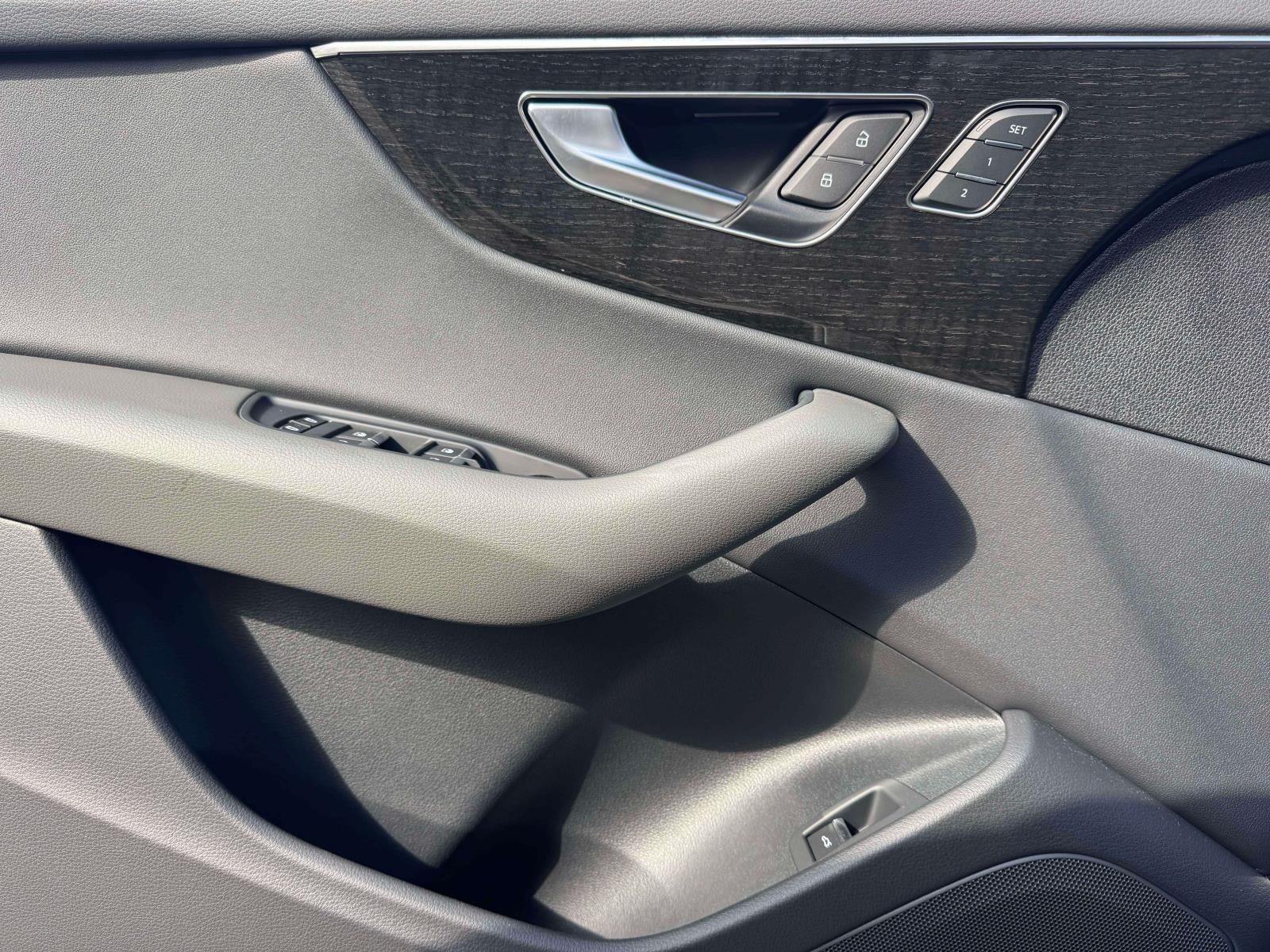 2025 Audi Q8 55 Premium