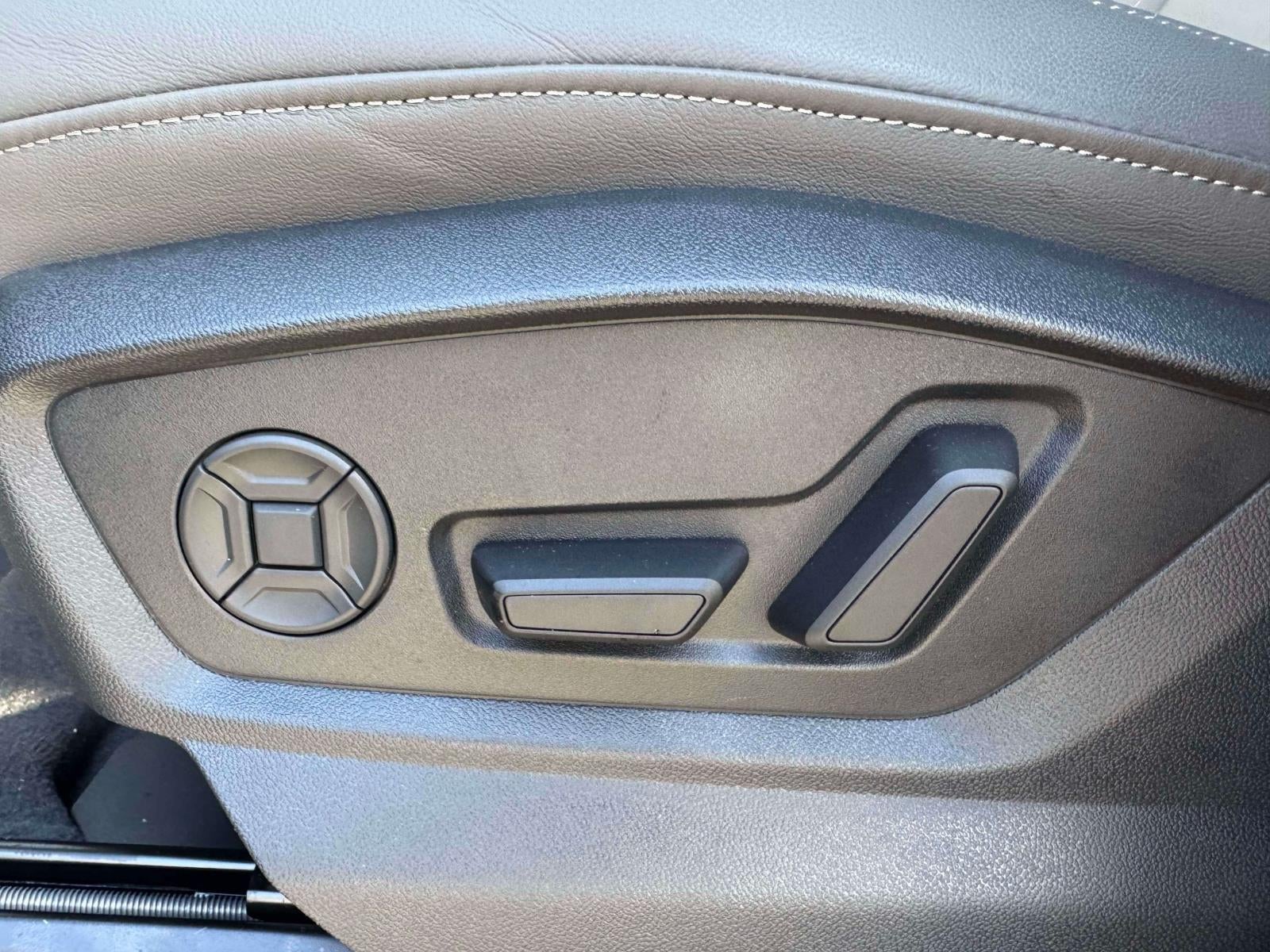 2025 Audi Q8 55 Premium