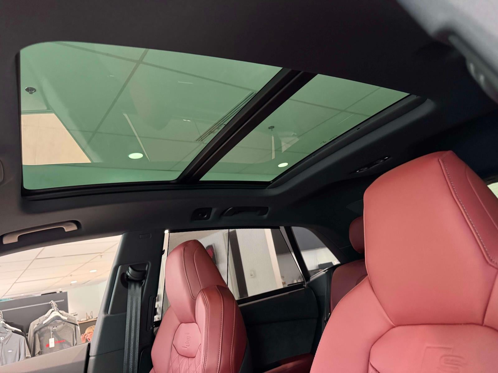 2026 Audi SQ8 4.0T Premium Plus