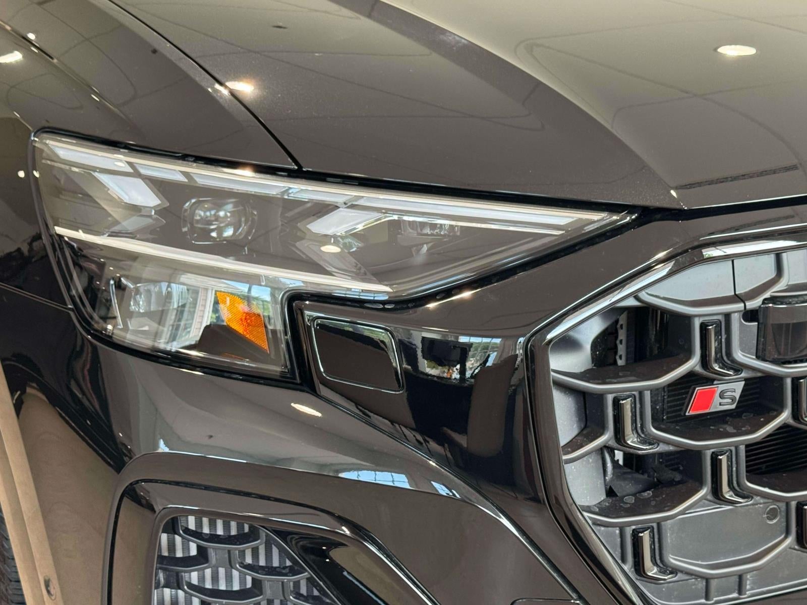 2026 Audi SQ8 4.0T Premium Plus