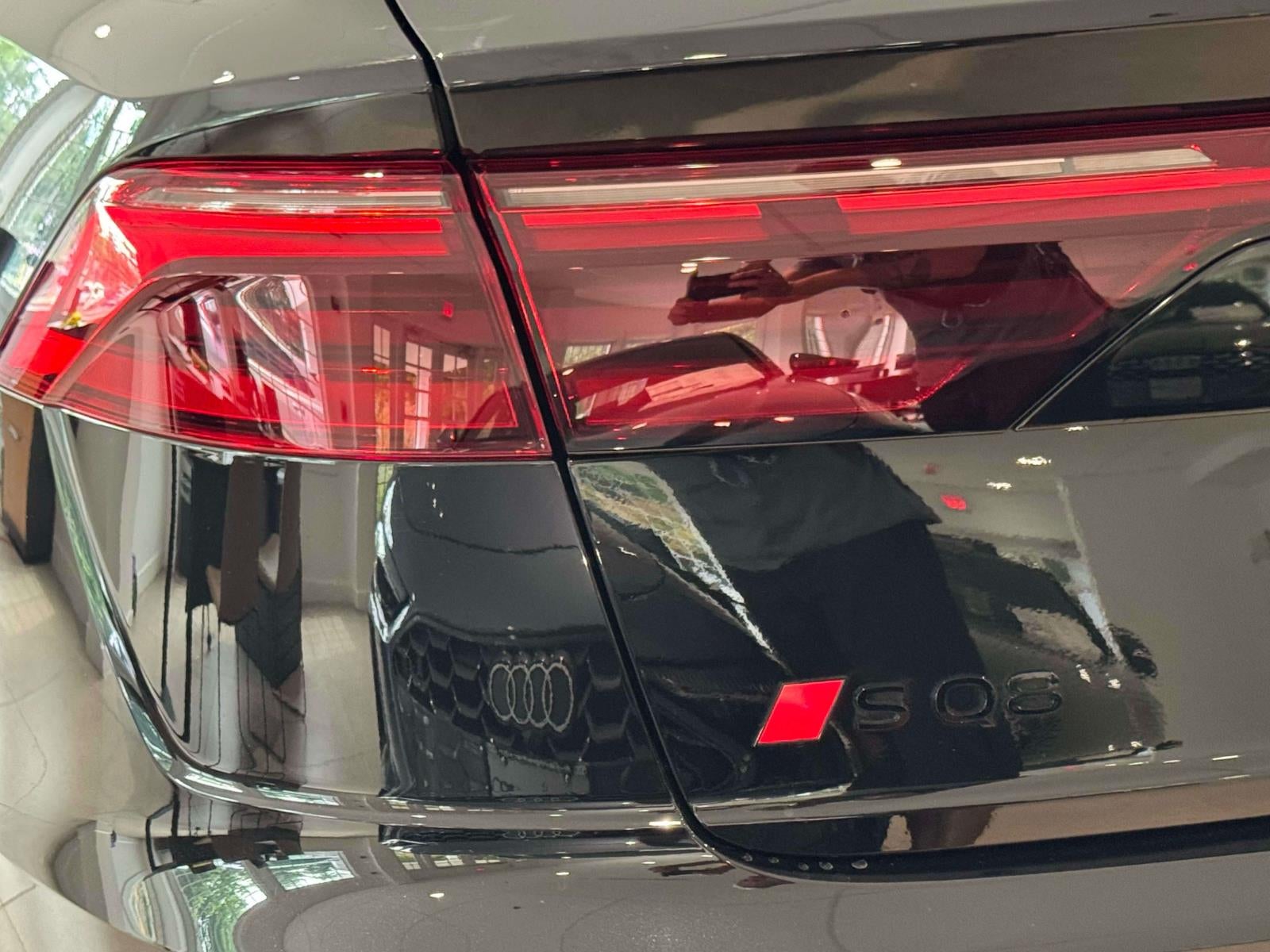 2026 Audi SQ8 4.0T Premium Plus