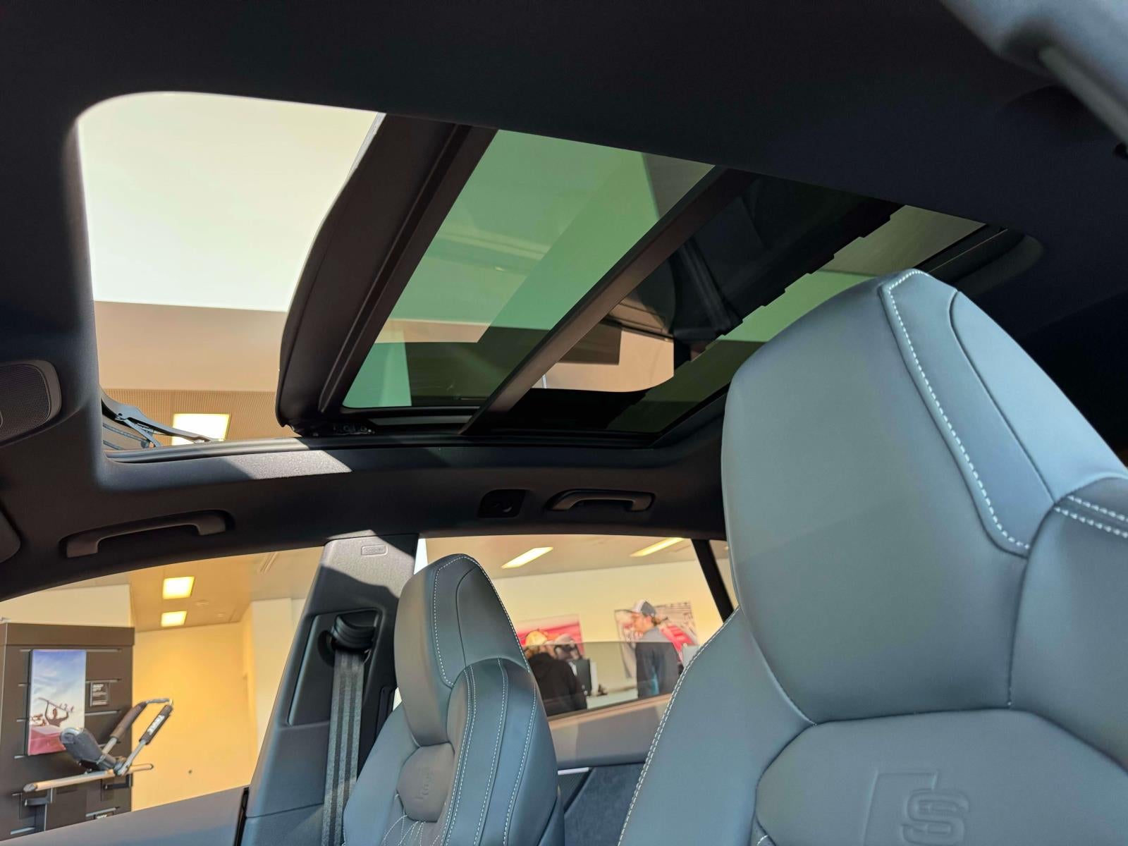 2025 Audi SQ8 4.0T Premium Plus