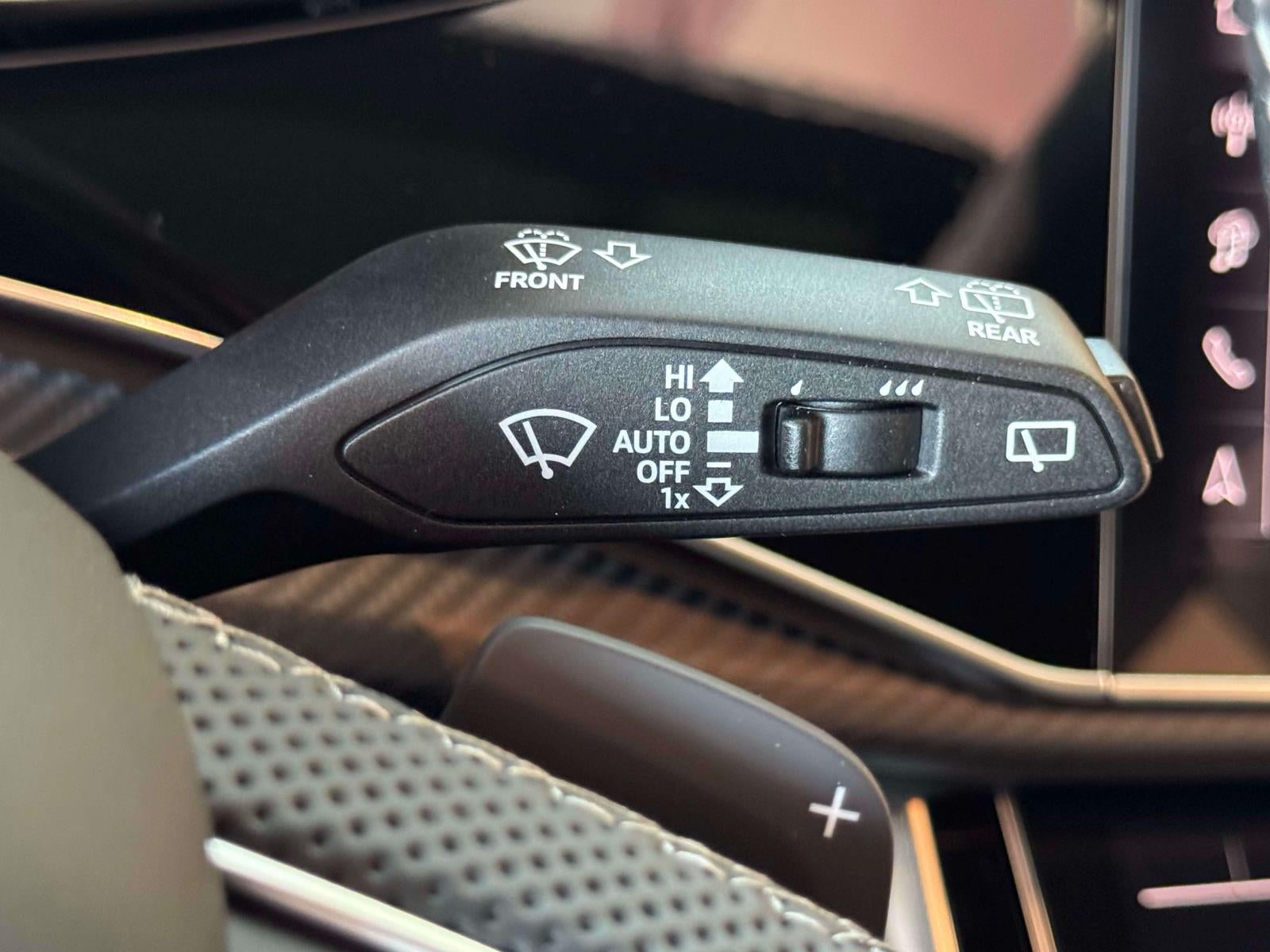 2025 Audi SQ8 4.0T Premium Plus