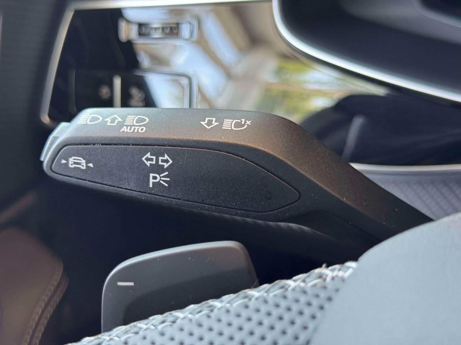 2026 Audi SQ7 Premium Plus