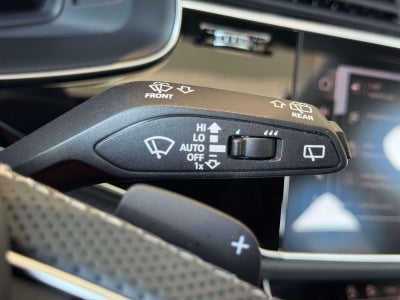 2026 Audi SQ7 Premium Plus