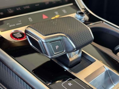 2026 Audi SQ7 Premium Plus