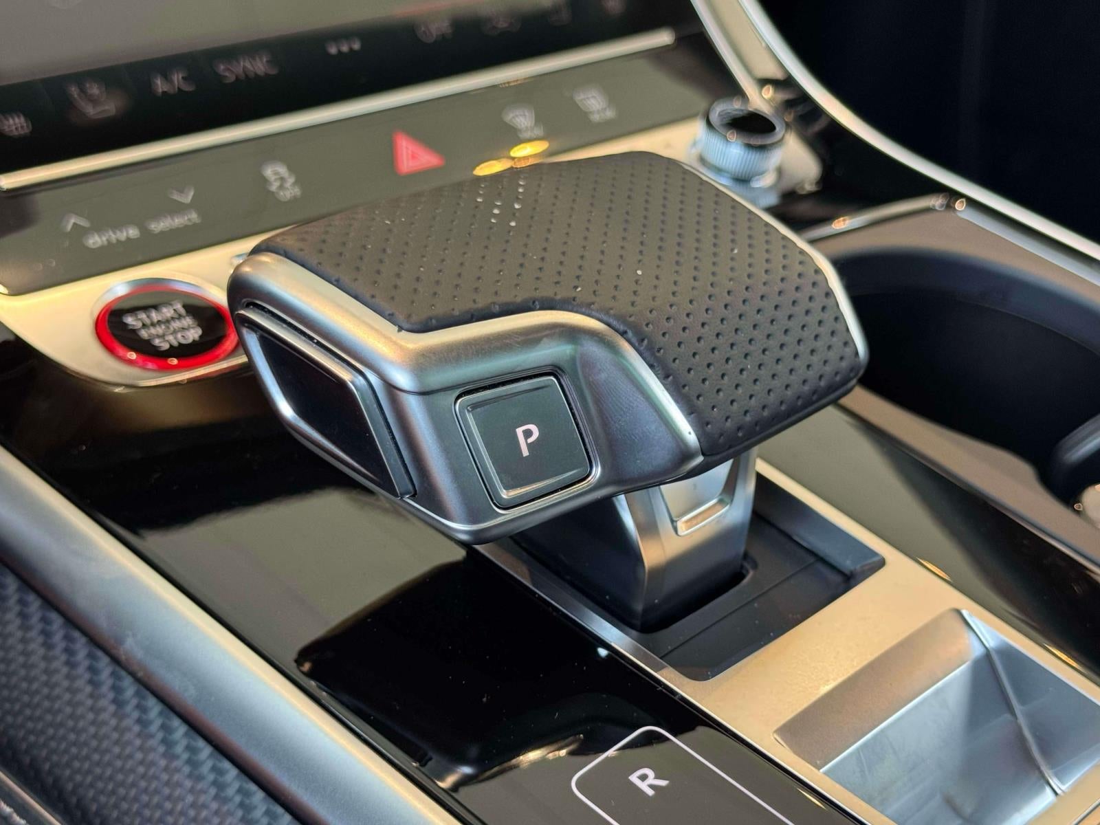 2026 Audi SQ7 Premium Plus