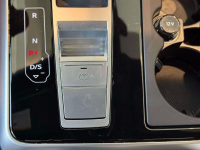 2026 Audi SQ7 Premium Plus
