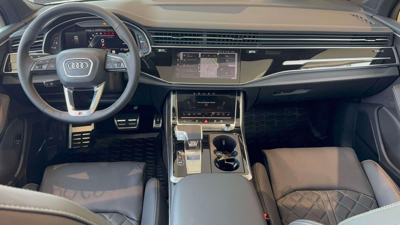 2026 Audi SQ7 Premium Plus