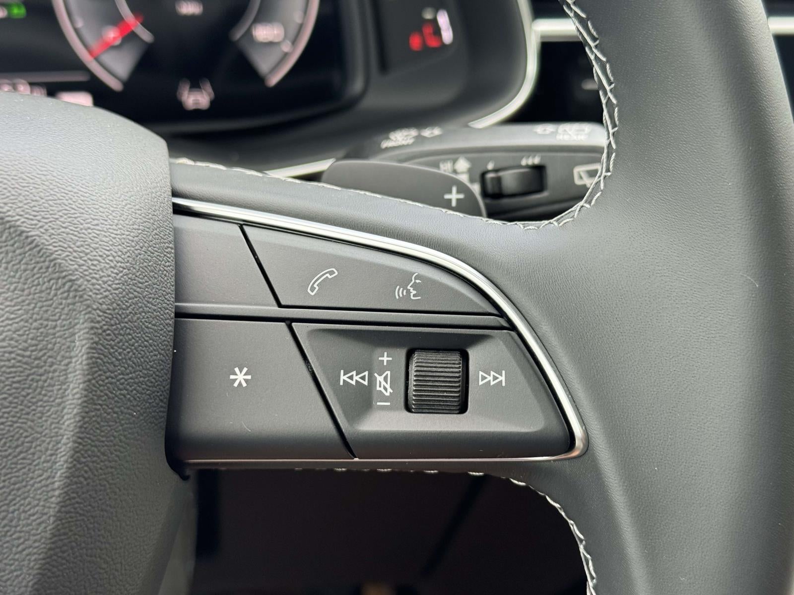 2026 Audi Q7 55 Premium