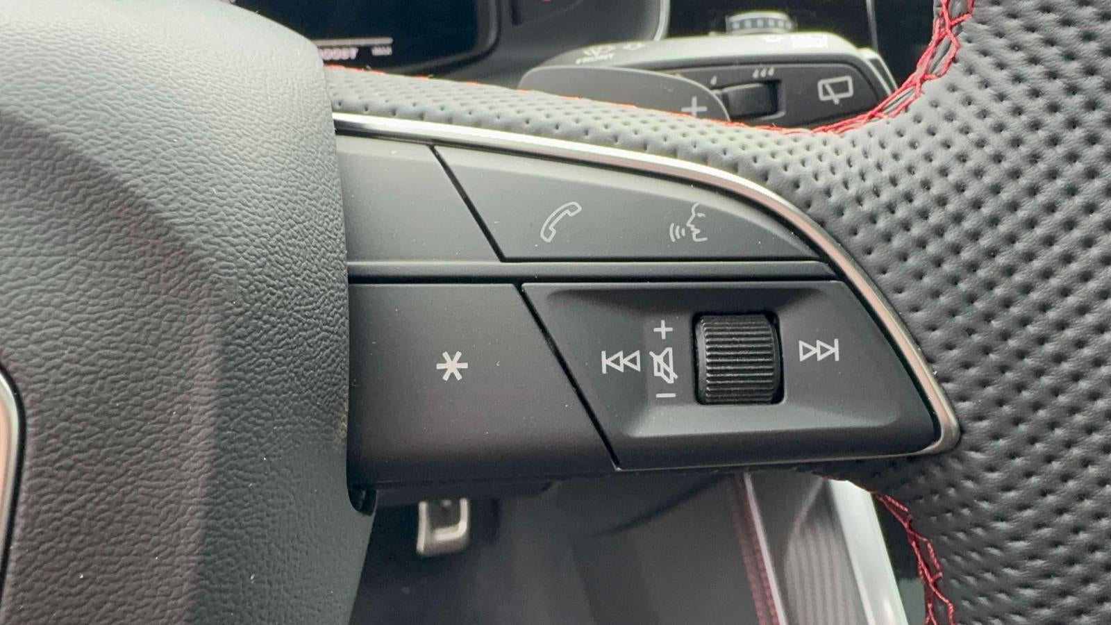 2026 Audi SQ8 4.0T Prestige