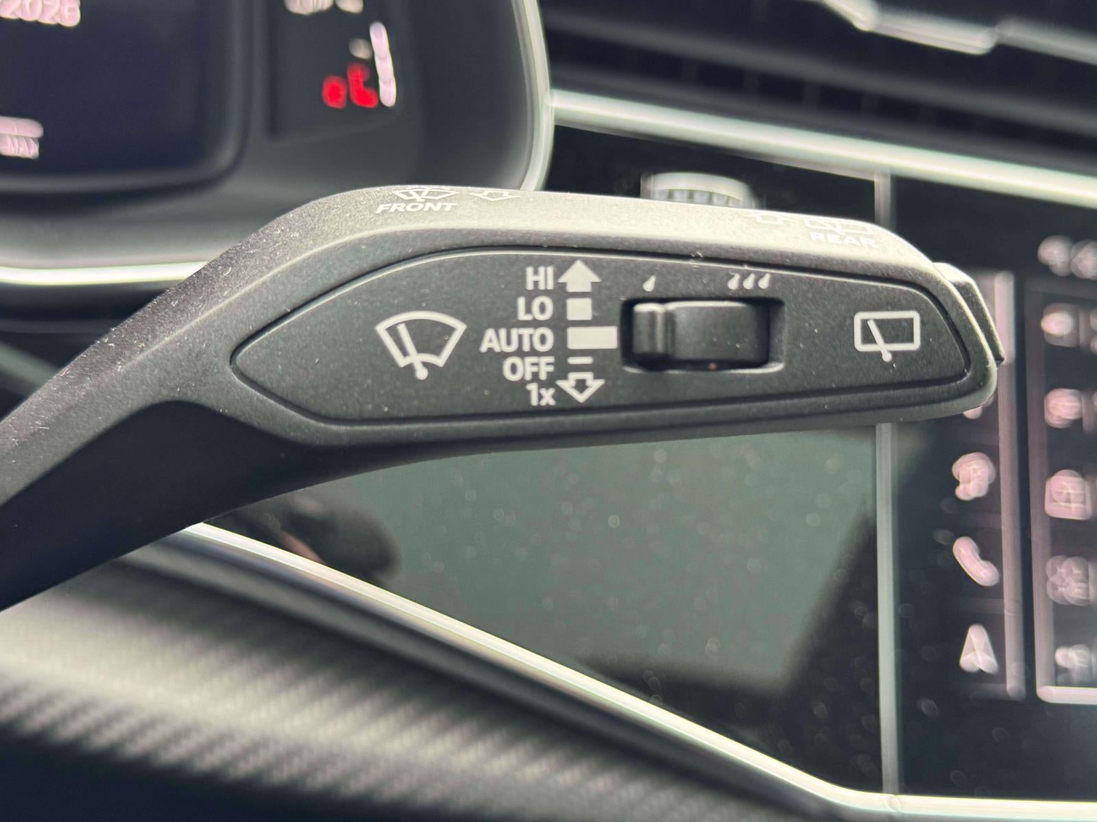 2026 Audi SQ8 4.0T Prestige